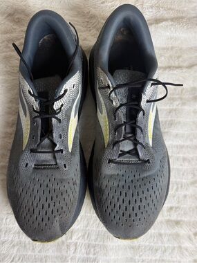 Brooks Gray Running Shoes with Yellow Accents
